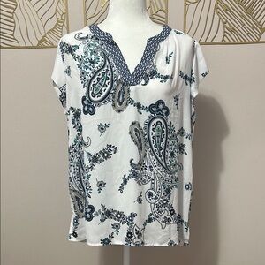 White and Blue V-neck Cap Sleeve Relaxed Blouse